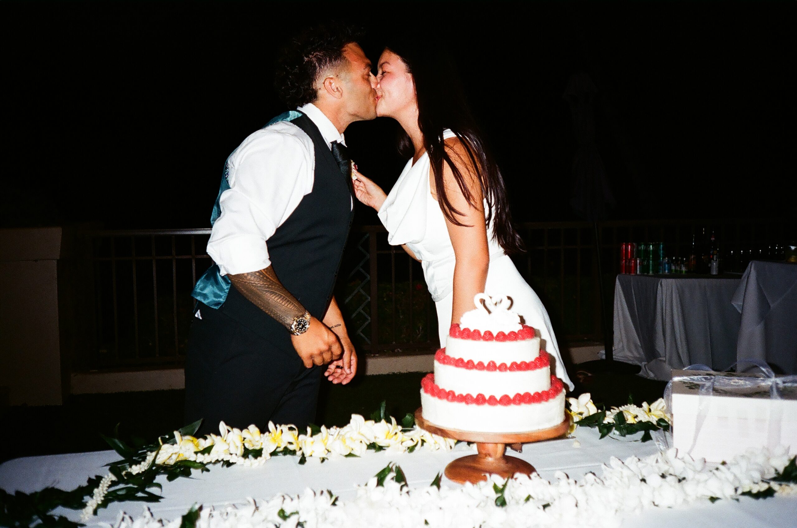 Island Lovers Just Maui’d – How to Plan a Destination Wedding